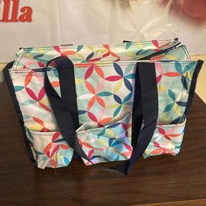 New bag Thirty-One brand Zippered top & kalediscope design. 5pockets,2net pocket